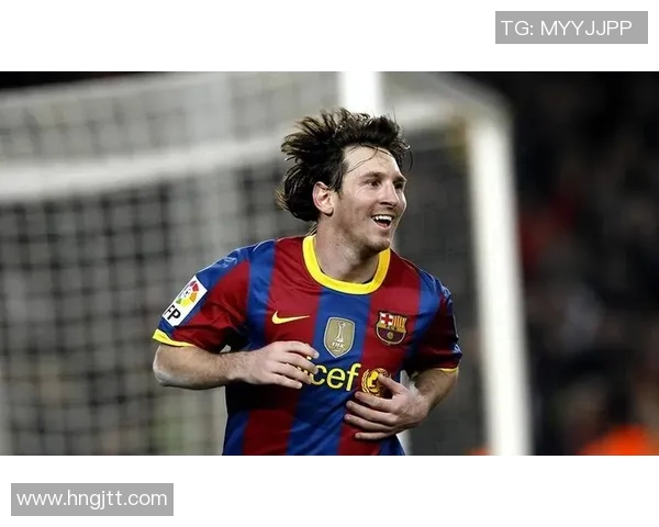 梅西雕塑存疑：欧冠胜利侧印槽引发争议